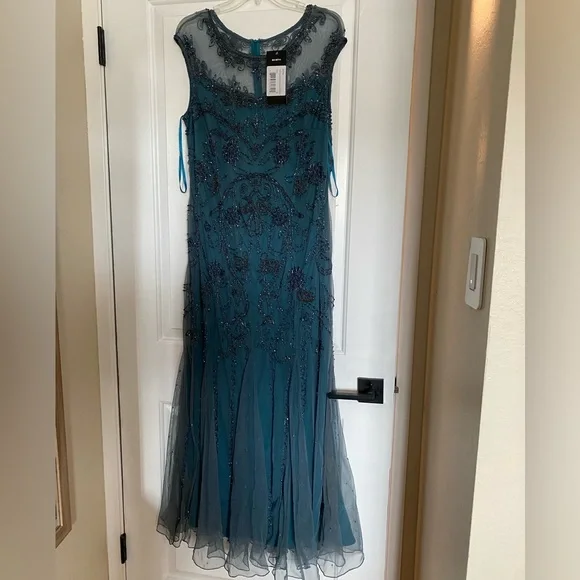 Pisarro Nights | Dresses | Geometric Beaded Sleeveless Gownpisarro Nights  Size 6 | Poshmark